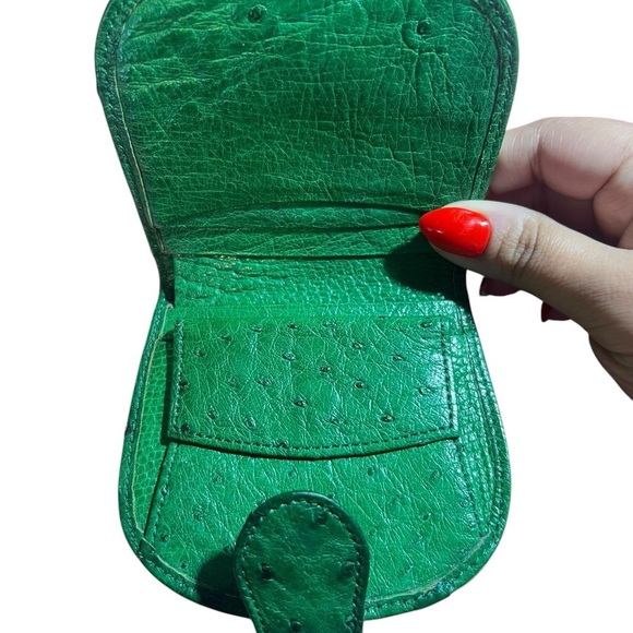 Genuine Ostrich Leather Bifold Wallet – Stunning Green, Pristine Condition! - Picture 6 of 10